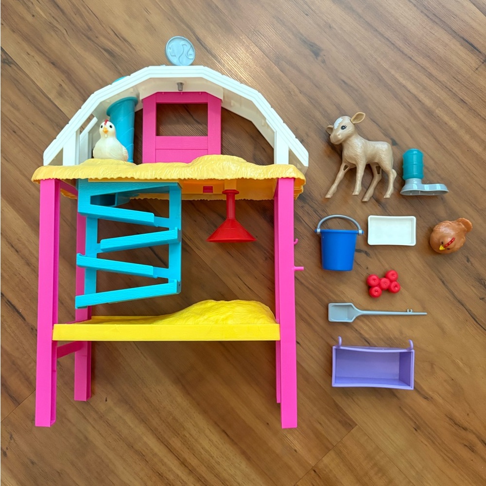 Barbie Hatch & Gather Egg Farm Set